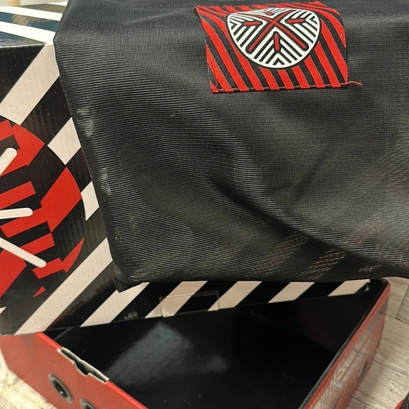 Li-Ning Wow 2 Announcement Dwyane Way of Wade Sneakers, Sz 9 - Picture 14 of 16